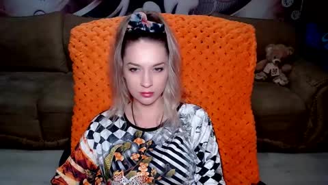 private open online show from 02-03-25, 06:17