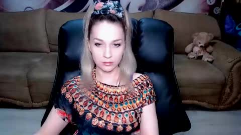 private open online show from 03-09-25, 09:13