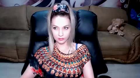 private open online show from 03-09-25, 04:55