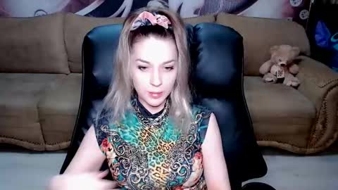 private open online show from 03-11-25, 09:02