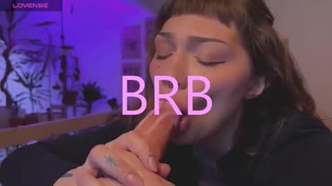 Elsa online show from 11-18-25, 05:45