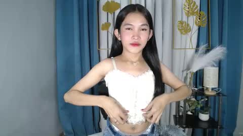 BELLA online show from 05-17-26, 02:02