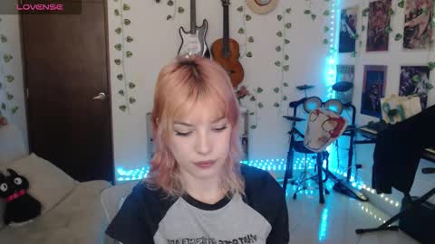 Snapshot of lovely_cass chatting on 01-17-26, 11:41 Cassie online show from 01-17-26, 11:41