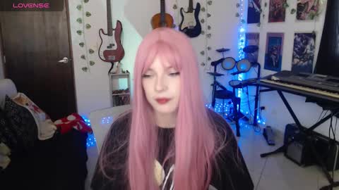 Snapshot of lovely_cass chatting on 02-14-26, 08:38 Cassie online show from 02-14-26, 08:38