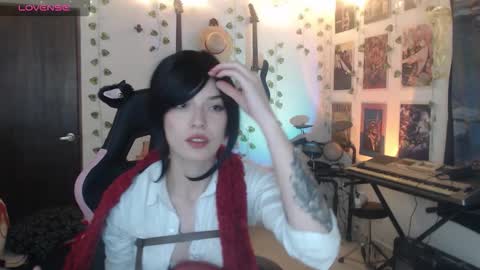 Snapshot of lovely_cass chatting on 03-10-26, 07:13 Cassie online show from 03-10-26, 07:13