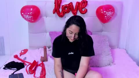 Snapshot of lovely_chloe19 chatting on 02-13-25, 11:17 Chloe online show from 02-13-25, 11:17