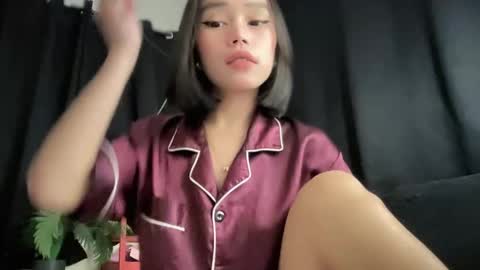 lovely_cittie18 online show from 03-10-26, 02:16