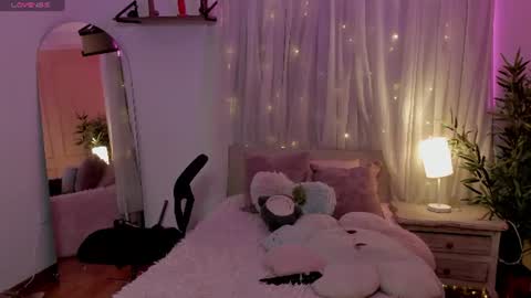 Emma online show from 06-22-26, 01:08