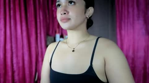 Snapshot of lovely_kurtny04 chatting on 03-23-26, 08:35 LOVE online show from 03-23-26, 08:35