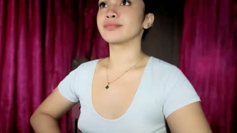 Snapshot of lovely_kurtny04 chatting on 03-29-26, 01:05 LOVE online show from 03-29-26, 01:05