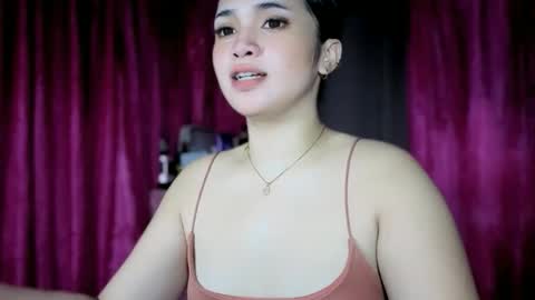 Snapshot of lovely_kurtny04 chatting on 05-22-26, 12:11 LOVE online show from 05-22-26, 12:11