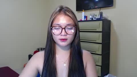 Lovely Laura online show from 01-02-25, 08:13