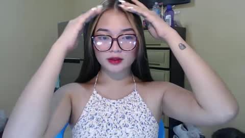Lovely Laura online show from 01-05-25, 05:41