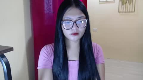 Lovely Laura online show from 02-21-25, 08:18