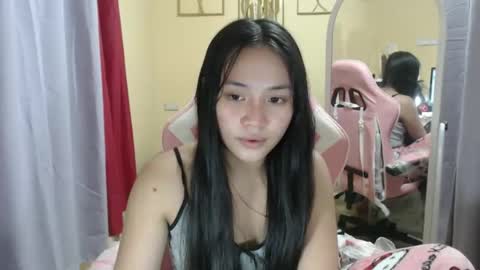 lovely_leah23 online show from 09-08-25, 09:25