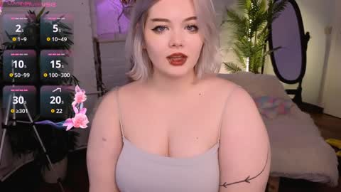 Snapshot of lovely_leilla chatting on 12-10-24, 05:44 lovely_leilla online show from 12-10-24, 05:44