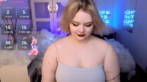 Snapshot of lovely_leilla chatting on 12-21-24, 09:36 lovely_leilla online show from 12-21-24, 09:36