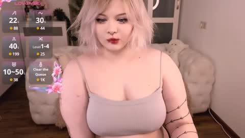 Snapshot of lovely_leilla chatting on 01-24-25, 09:47 lovely_leilla online show from 01-24-25, 09:47