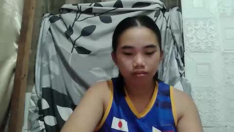 lovely_marie572336 online show from 03-18-26, 02:09