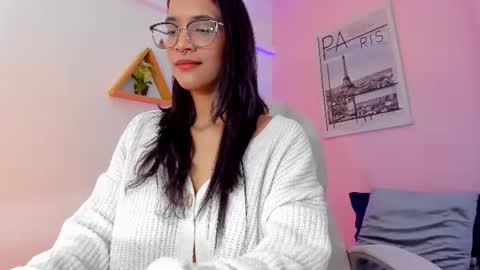 Olivia online show from 06-17-26, 05:36