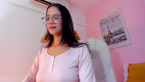 Snapshot of lovely_oliviaa chatting on 07-09-26, 07:18 Olivia online show from 07-09-26, 07:18
