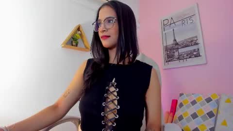 Snapshot of lovely_oliviaa chatting on 08-01-26, 12:04 Olivia online show from 08-01-26, 12:04