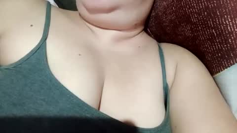 lovely_orchid online show from 12-25-24, 03:28