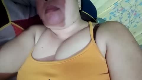 lovely_orchid online show from 01-27-25, 10:27