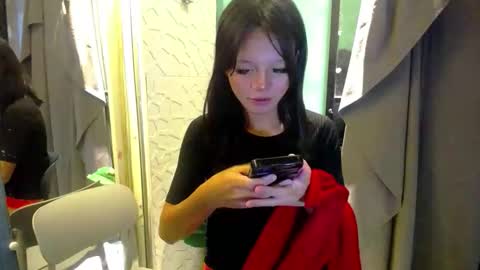 Thea  online show from 05-10-26, 08:25
