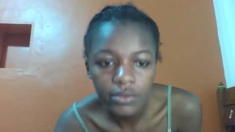Snapshot of lovely_yvonne chatting on 10-08-25, 03:53 Lovely yvonne online show from 10-08-25, 03:53