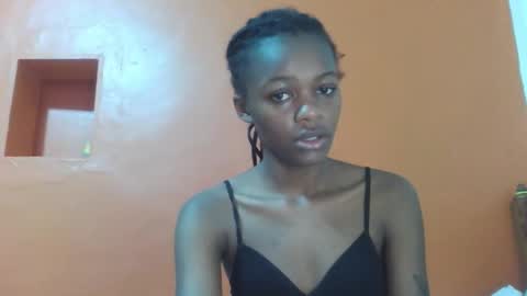 Snapshot of lovely_yvonne chatting on 10-13-25, 10:48 Lovely yvonne online show from 10-13-25, 10:48