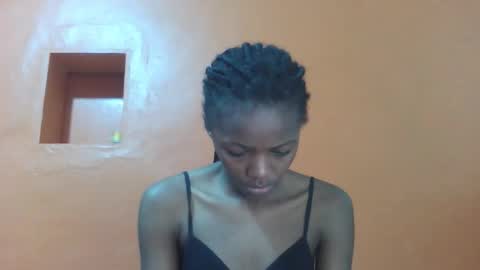 Snapshot of lovely_yvonne chatting on 10-13-25, 10:54 Lovely yvonne online show from 10-13-25, 10:54