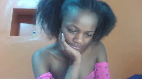 Snapshot of lovely_yvonne chatting on 10-30-25, 07:36 Lovely yvonne online show from 10-30-25, 07:36