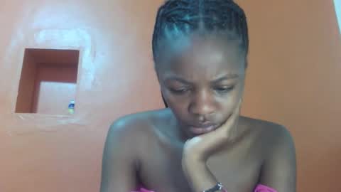 Snapshot of lovely_yvonne chatting on 11-10-25, 11:31 Lovely yvonne online show from 11-10-25, 11:31