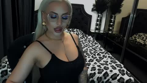 PrAllinXXXa online show from 05-15-26, 10:17