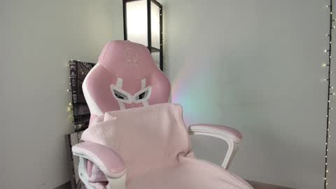 lovelycaroll online show from 12-12-24, 09:19