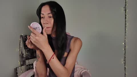 lovelycaroll online show from 01-18-25, 08:10
