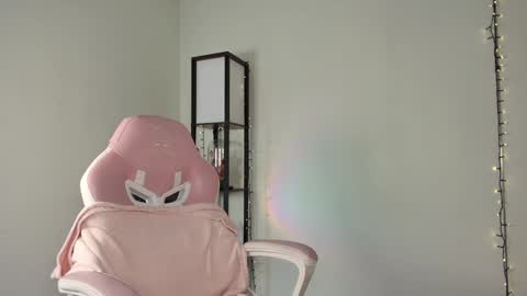 lovelycaroll online show from 02-01-25, 11:10
