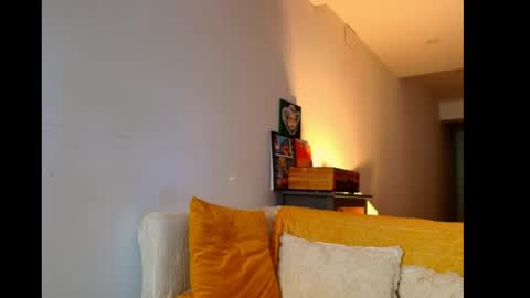 lovelycaroll online show from 05-16-26, 04:17