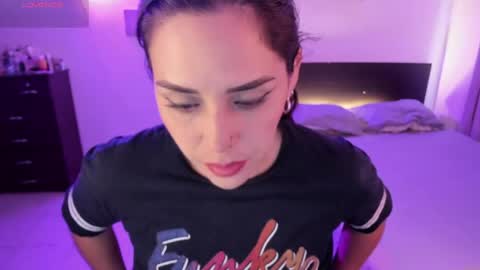 Snapshot of lovelydollyxx_ chatting on 04-12-26, 05:40 lovely online show from 04-12-26, 05:40