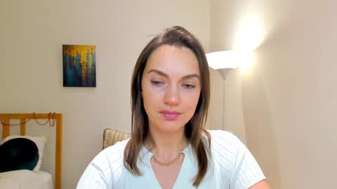 Mia online show from 12-30-24, 01:25