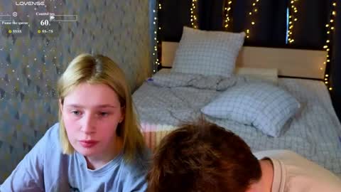 your sweet girls online show from 04-25-26, 01:41