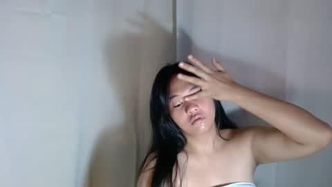 Snapshot of lovelykadita chatting on 10-14-25, 01:17 Kadita3 online show from 10-14-25, 01:17