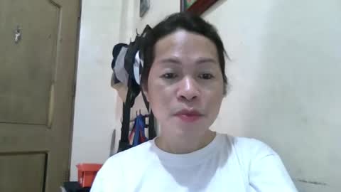 lovelykimts32 online show from 09-29-25, 01:44