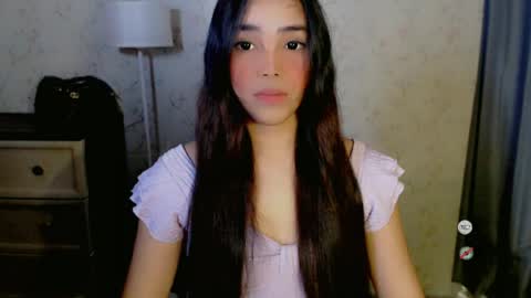 Snapshot of lovelylaiza chatting on 06-27-26, 08:19 Cutie Laiza online show from 06-27-26, 08:19