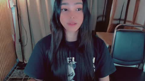 Snapshot of lovelylaiza chatting on 07-30-26, 09:52 Cutie Laiza online show from 07-30-26, 09:52