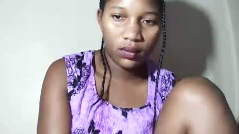 lovelylarra online show from 05-02-26, 10:26