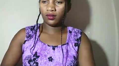 lovelylarra online show from 05-03-26, 10:54