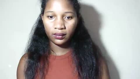 lovelylarra online show from 05-09-26, 07:13
