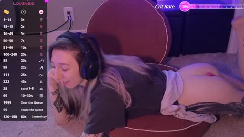 lovelylittlelucyy online show from 12-08-24, 07:32